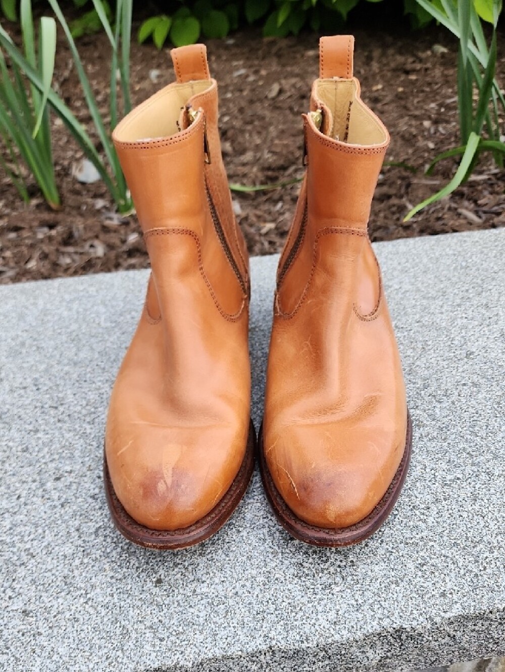 Frye Ankle Boots Side Zipper Size 8 B - Picture 2 of 16